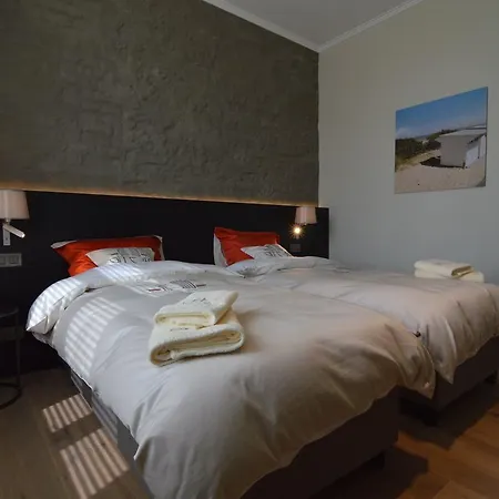 Spacious In Knokke Heist With Garden 빌라 *
